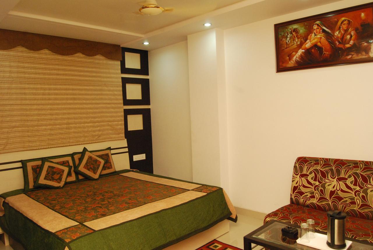 Hotel Jinendra Palace Jaipur Eksteriør billede