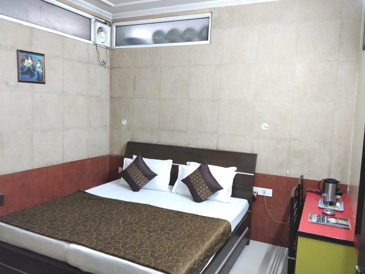 Hotel Jinendra Palace Jaipur Eksteriør billede