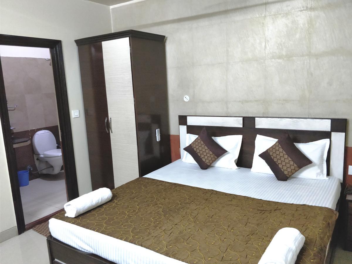 Hotel Jinendra Palace Jaipur Eksteriør billede
