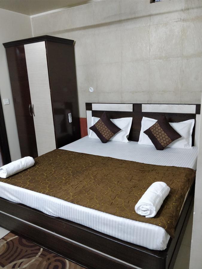 Hotel Jinendra Palace Jaipur Eksteriør billede