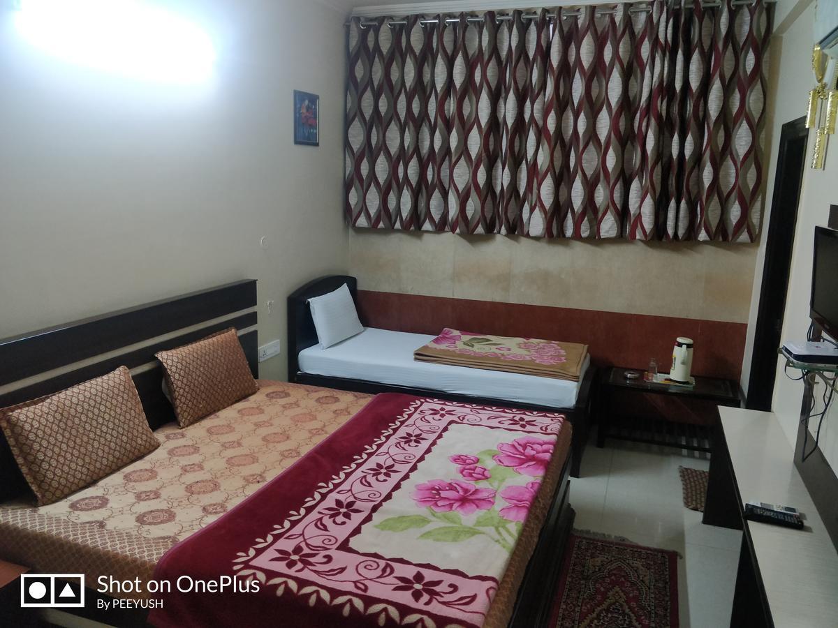 Hotel Jinendra Palace Jaipur Eksteriør billede